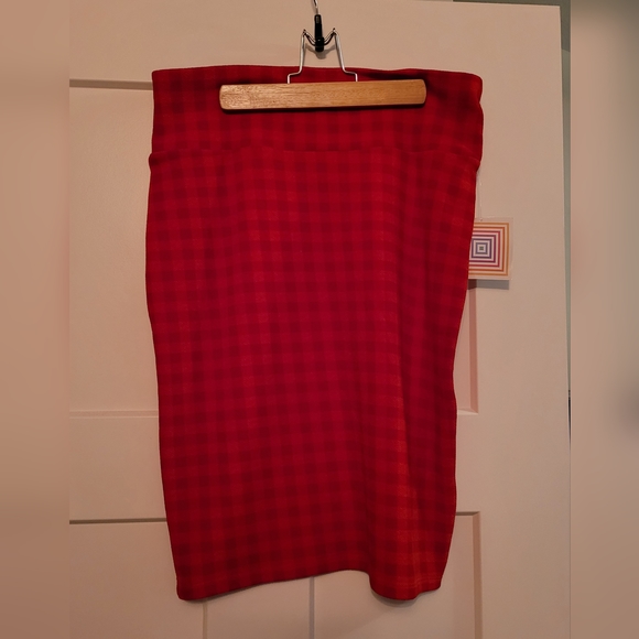 Red Lularoe Cassie Skirt (L) - Picture 1 of 3